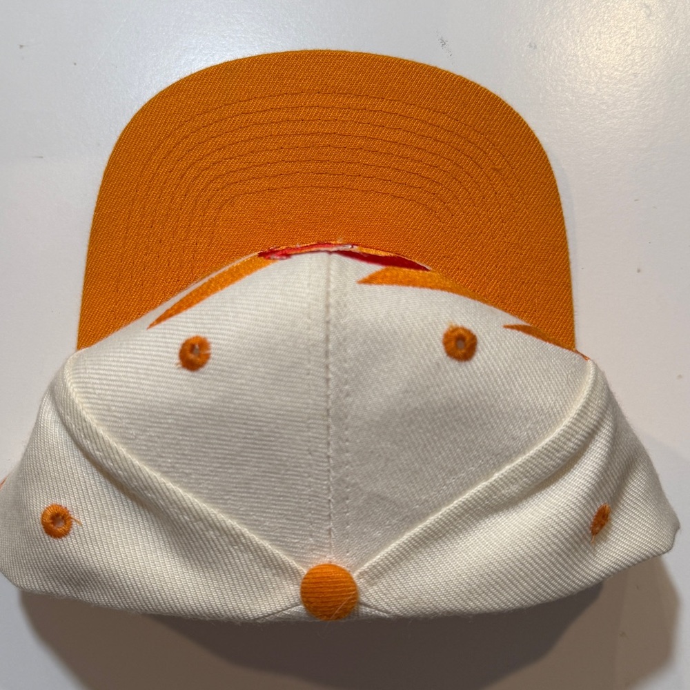 Tampa Bay Buccaneers Logo Athletic 90s Sharktooth Snapback Vintage Orange Hat - Picture 2 of 14